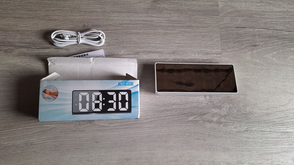 Zegar cyfrowy led