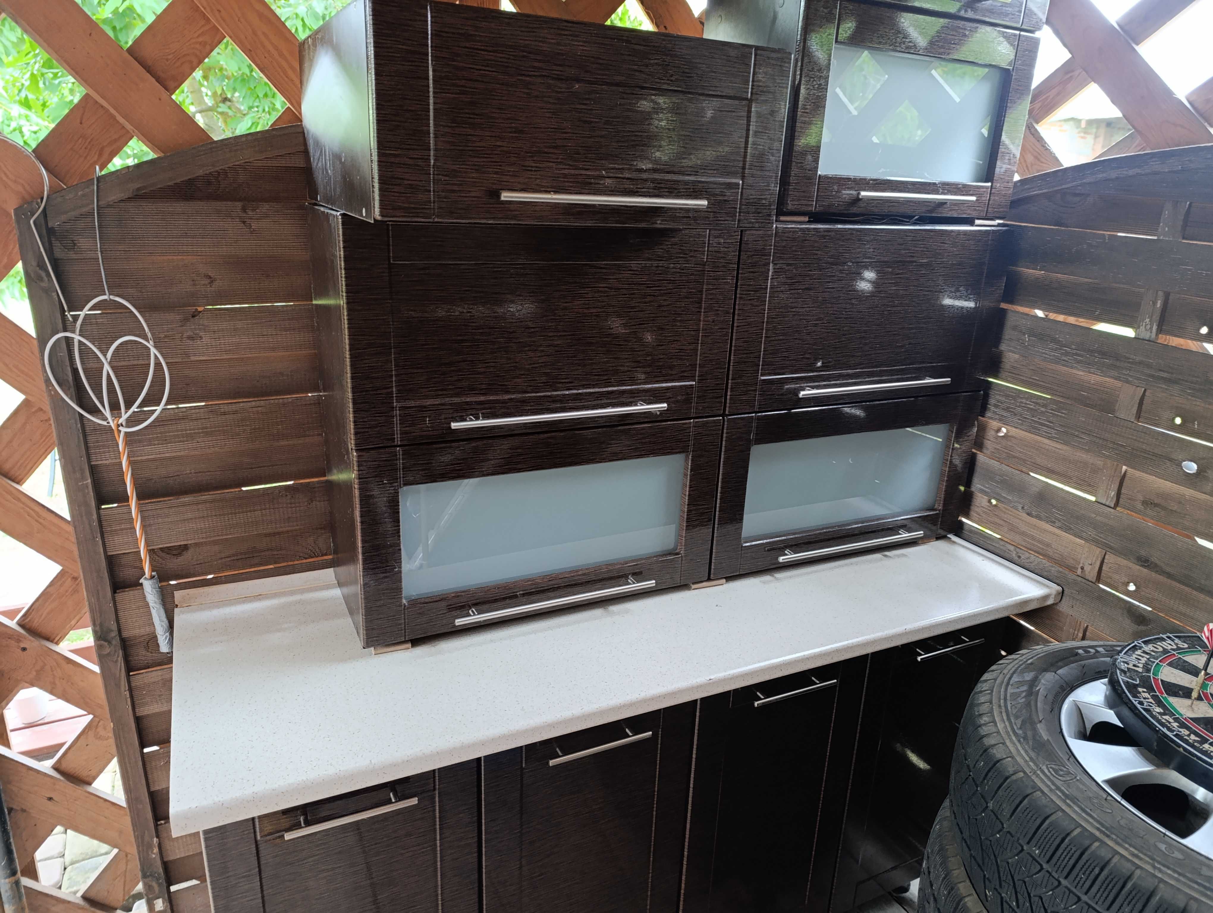 Używane meble kuchenne ze zmywarką Whirlpool