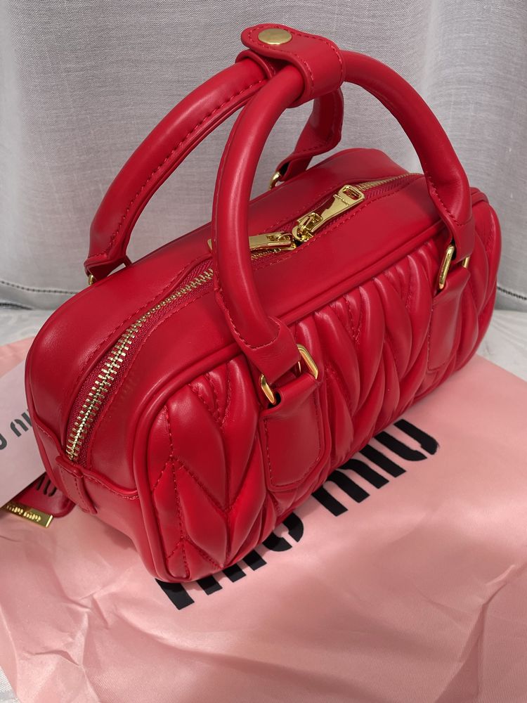 Miu Miu Arcadie Red