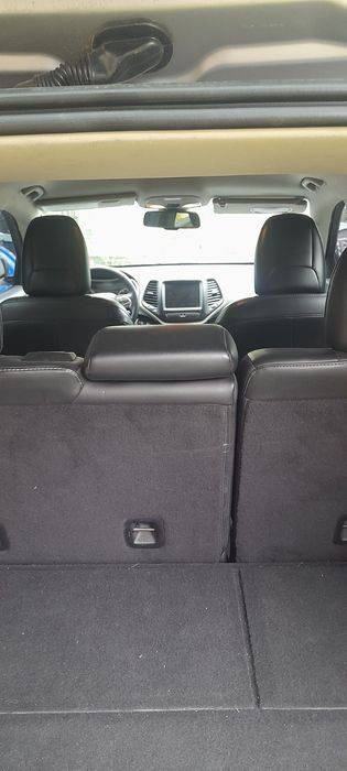 Jeep cherokee kl limited 2.4 2015