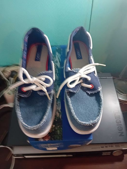 calçados vários baratos vendo por par ou volume.