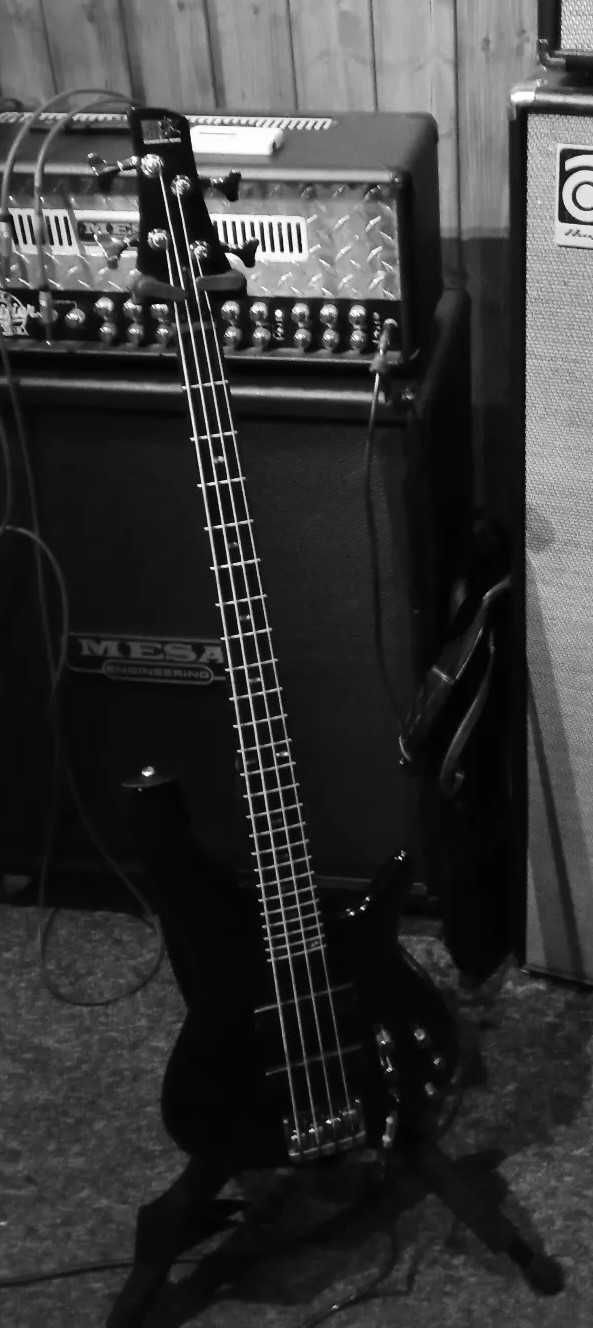 Gitara basowa / Bass / Ibanez SR520