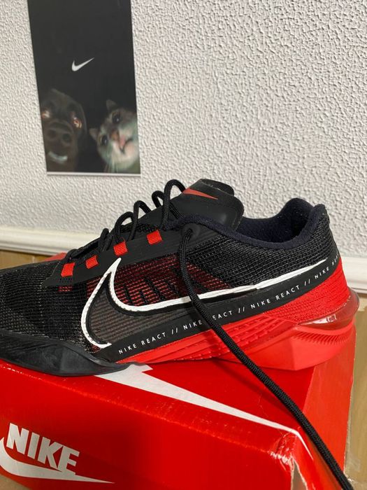 Nike react metcon 42 ( 26.5 см)