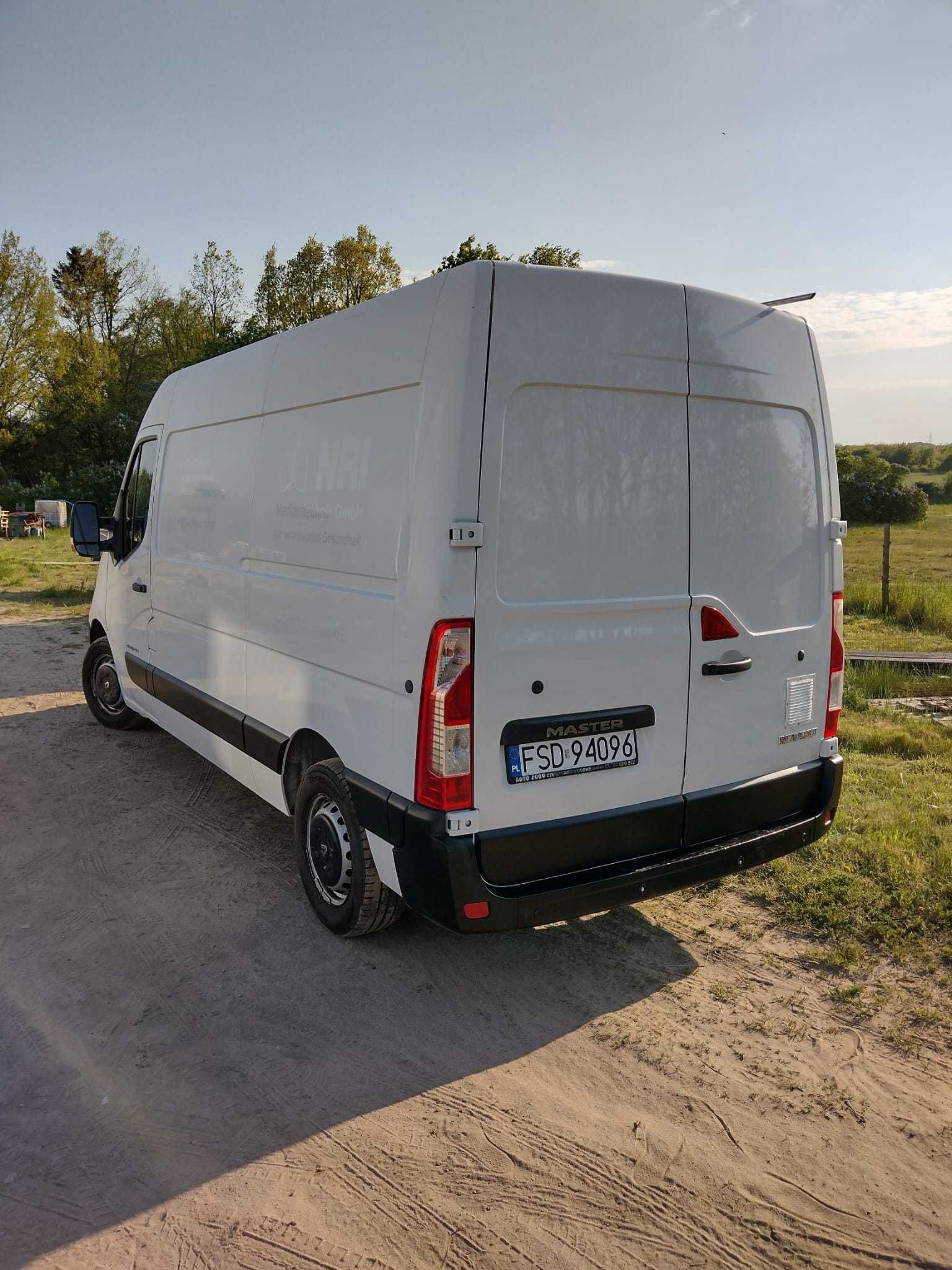 Renault MASTER L2H2 2015