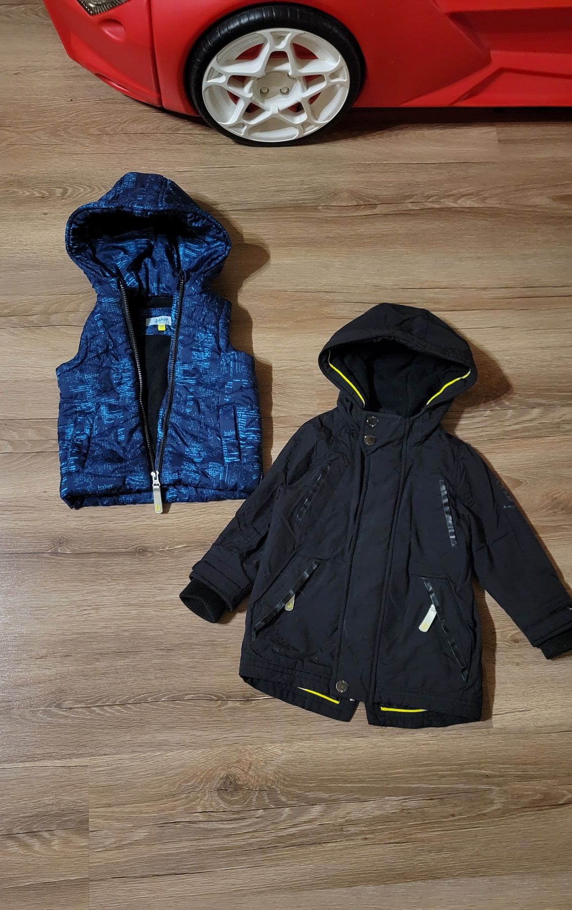 Продам классную куртку парку с подстёжкой Ted Baker3 в 1
