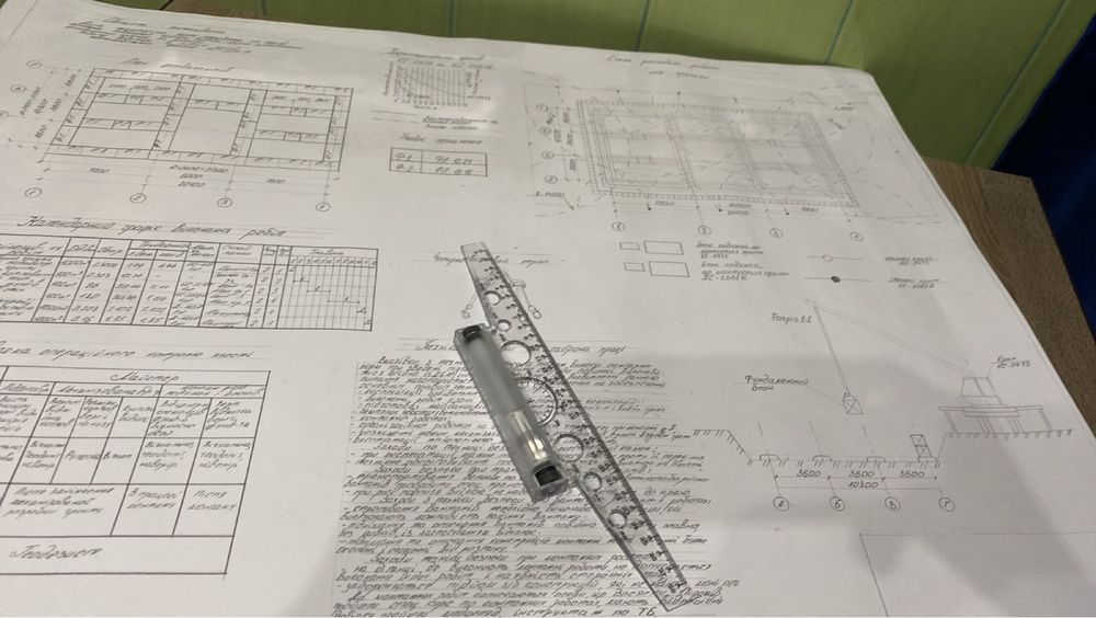 Чертежи от руки и в AutoCad