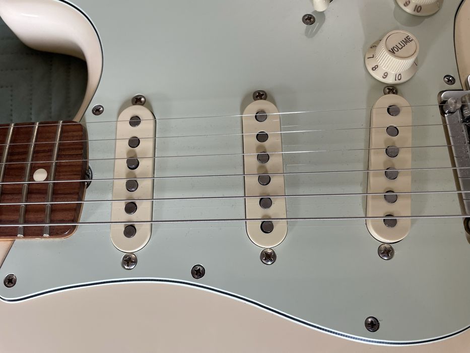 Stratocaster Fender Vintera 60s Modified