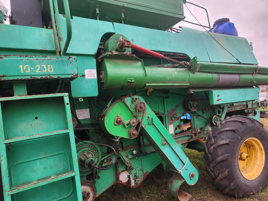 Комбайн ДОН 1500 Б