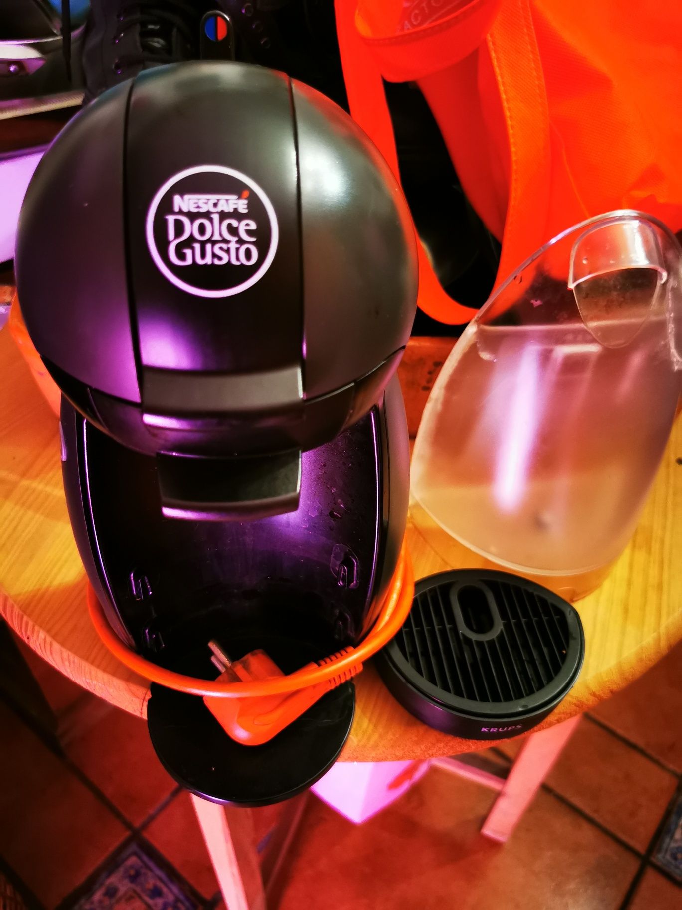 Máquina café Dolce Gusto