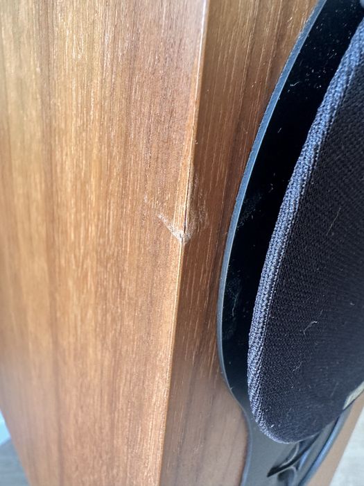 Colunas Rega Rx One (cor Cherry) com suporte