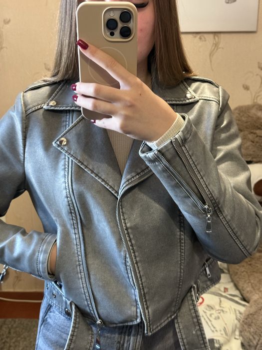 Косуха сіра жіноча