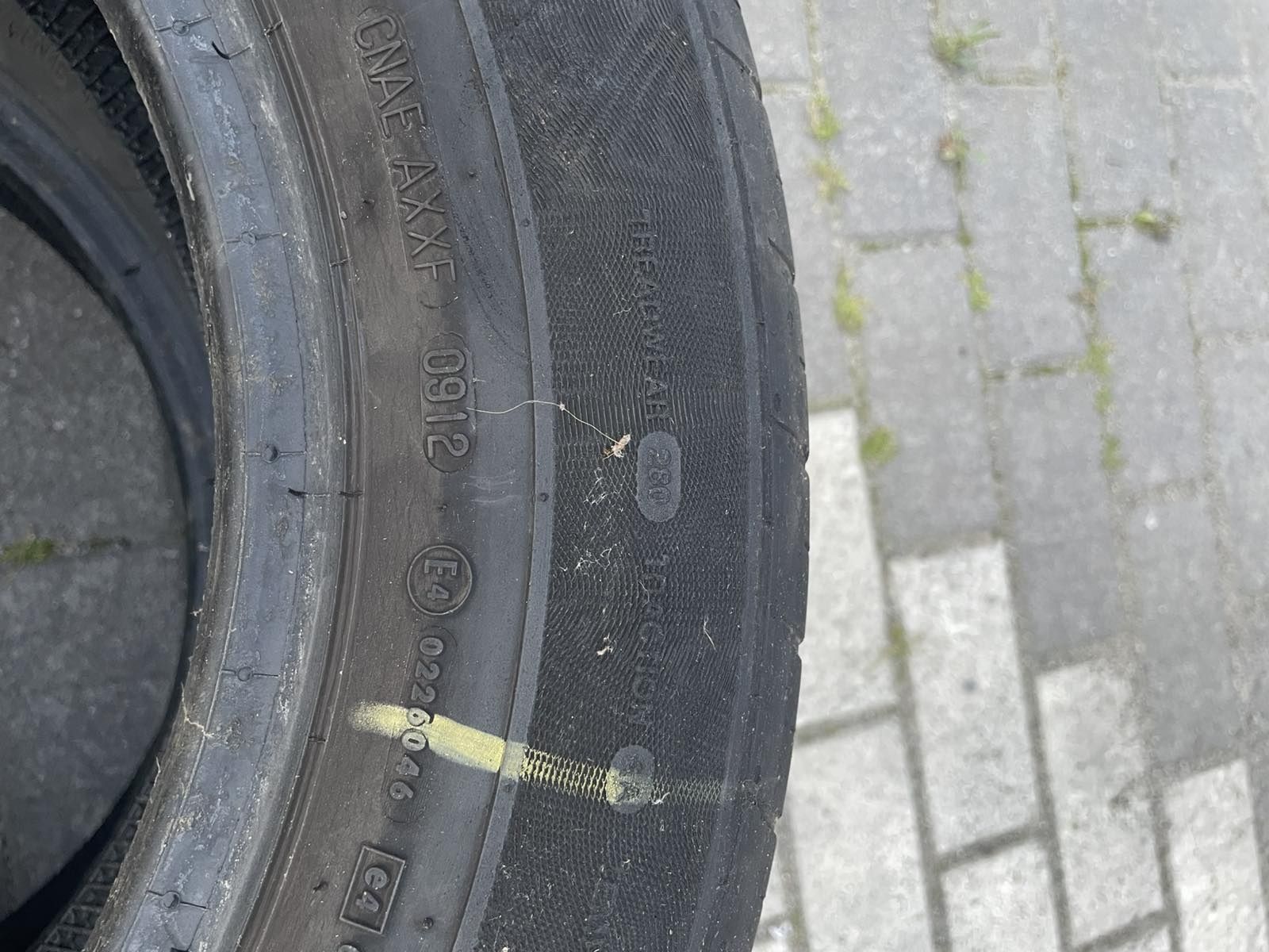 Літня резина 195/65 R15 Continental Conti Premium Contact 2