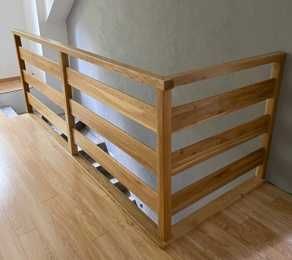 Balustrada dębowa, lakierowana