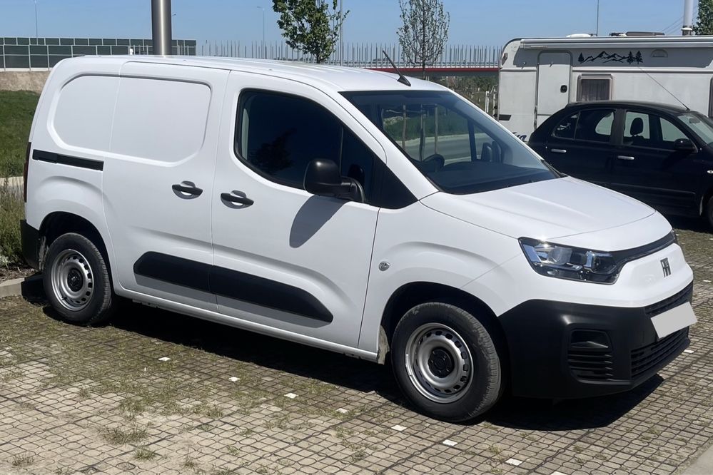 Wynajem samochodów dostawczych Fiat Doblo Kraków