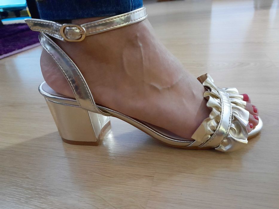 Sandalias Douradas