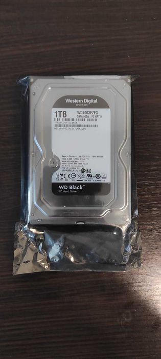 Жёсткий диск WD1003FZEX black.