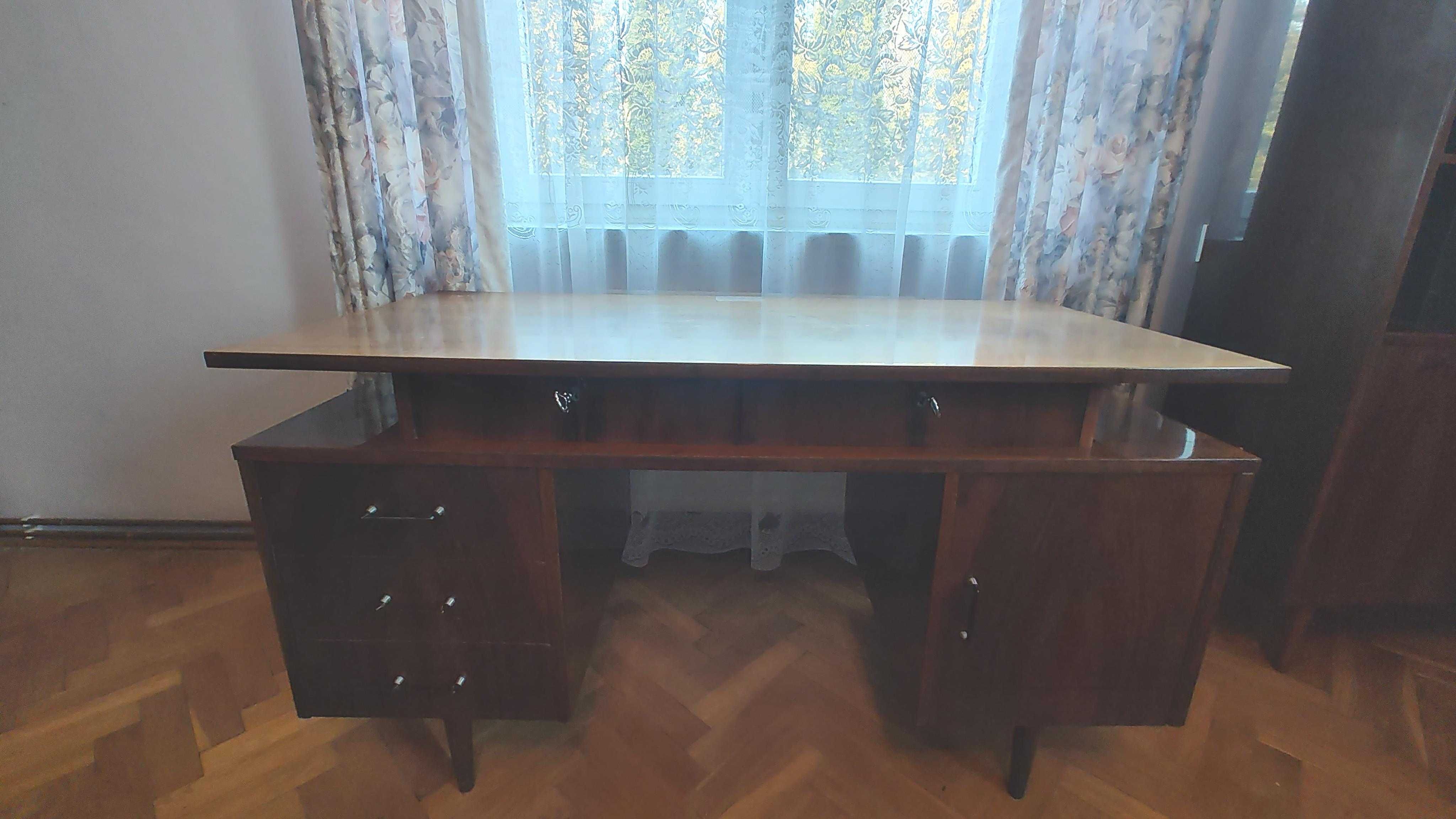 Biurko 1970 r. Piotrkowskie Fabryki Mebli PRL, vintage , retro