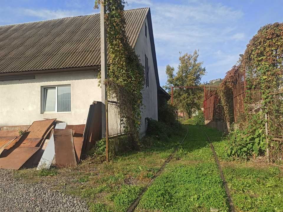 Продам ділянку 43 сотки з залізничною колією, під комерцію, Хуст.
