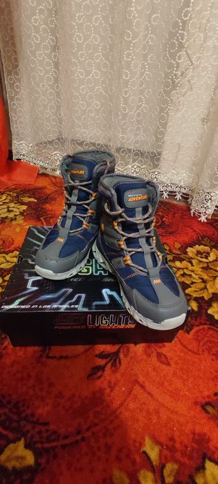 Дитячі зимові черевики Skechers S-Lights (модель 90589L/NVCC)