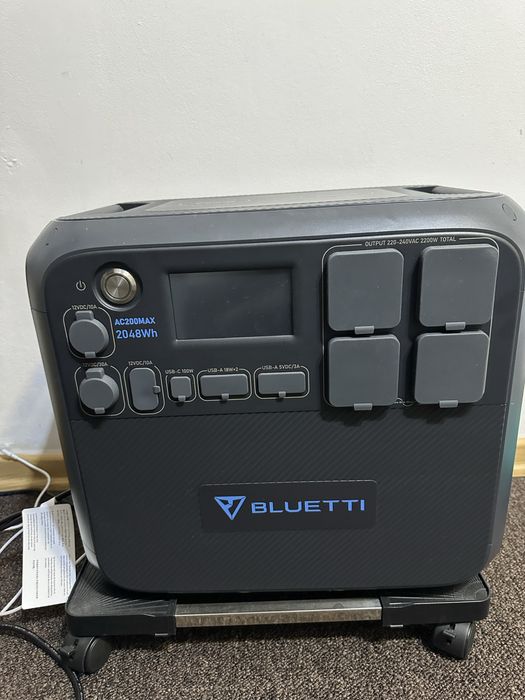 Зарядна станція Bluetti ac200max 2048 Wh