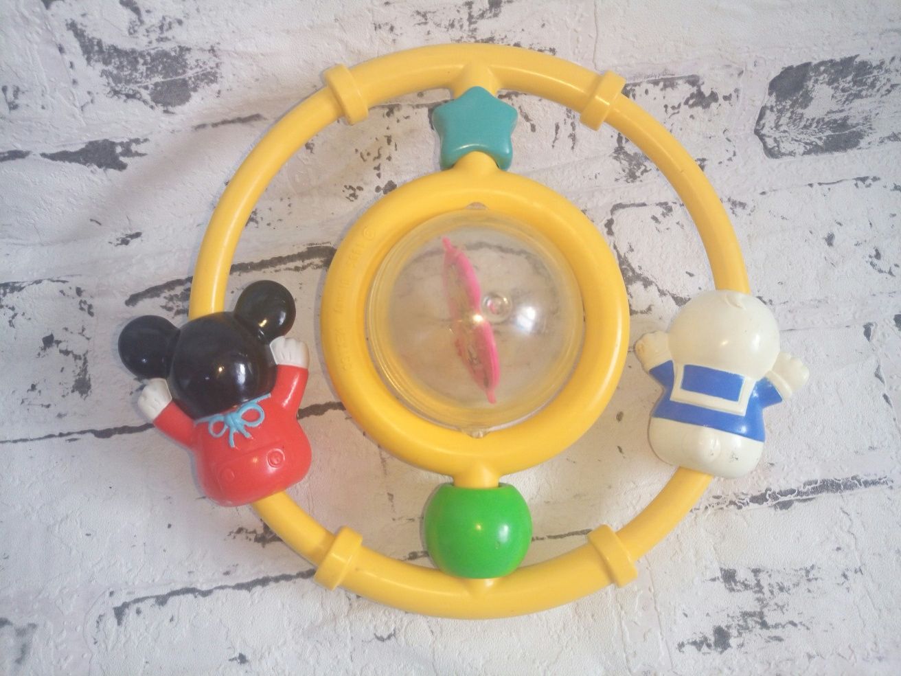 Винтажная игрушка погремушка Disney