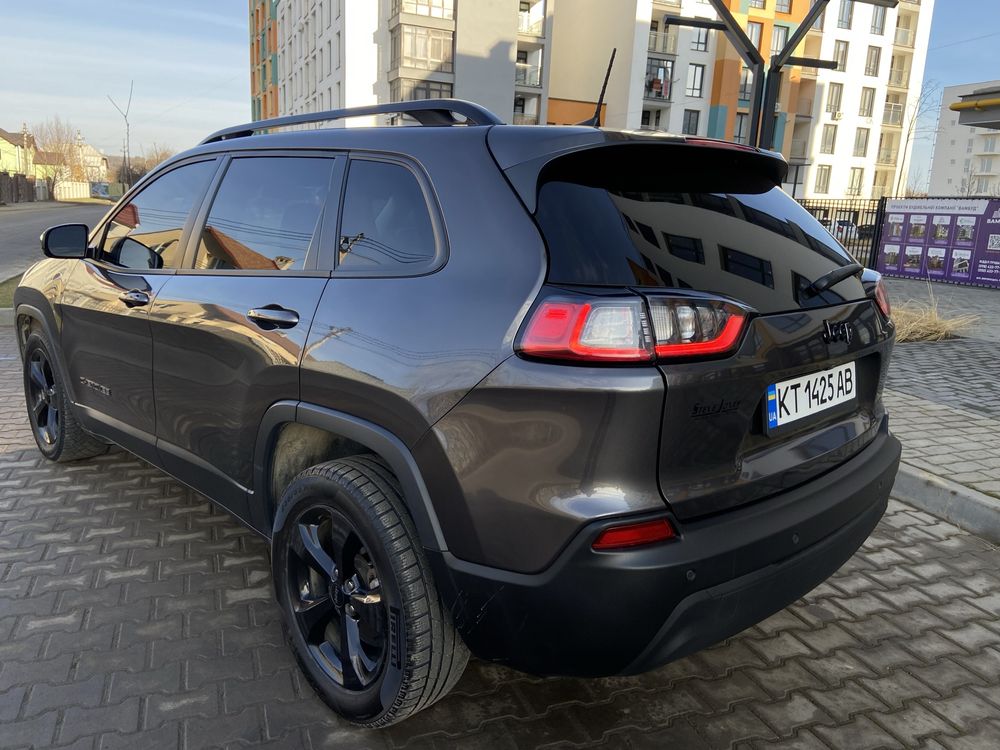 Продам Jeep cherokee 2019