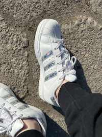 Adidas superstar