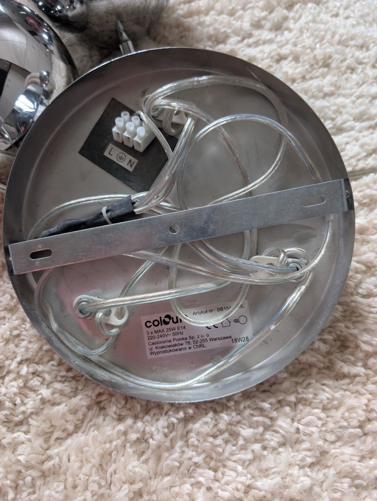 Lampy srebrne kule