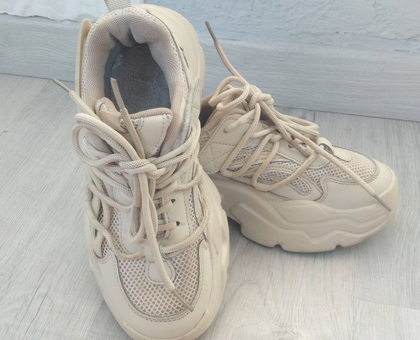 Кросівки для дівчинки