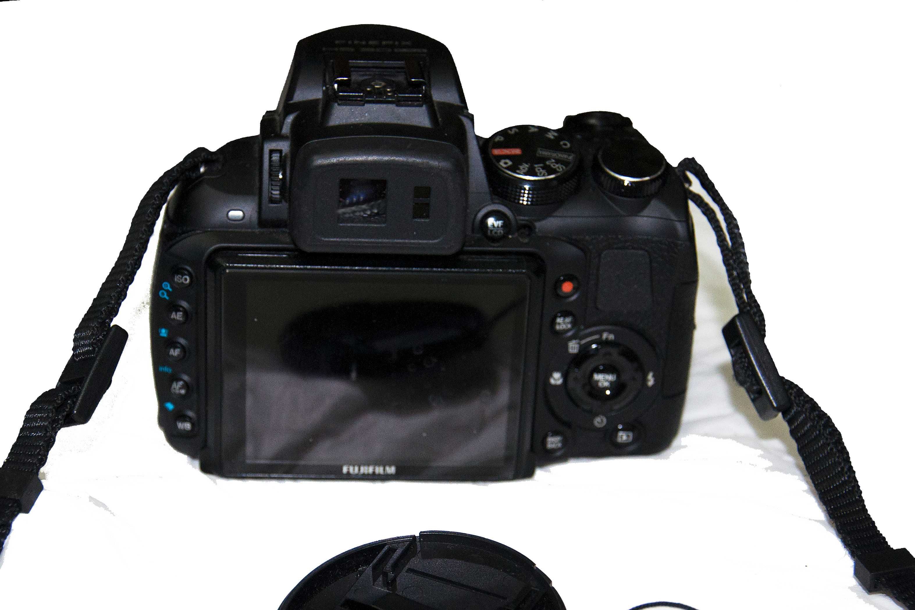Fujifilm EXR HS30