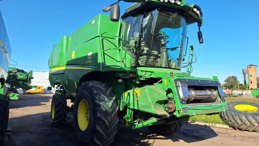 Комбайн John Deere S770i