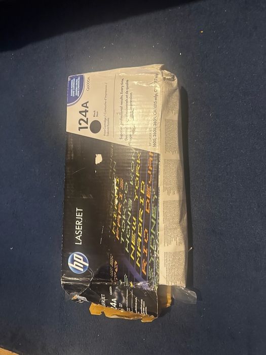 Toner HP124A uszkodzone  pudełko