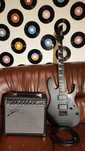 Guitarra Gio Ibanez + amp. Fender Champions 20 + cabo fender