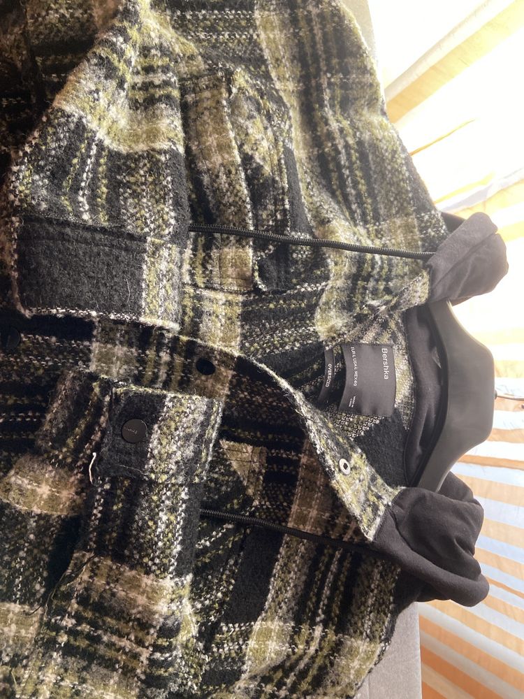 Casaco Bershka novo de lã