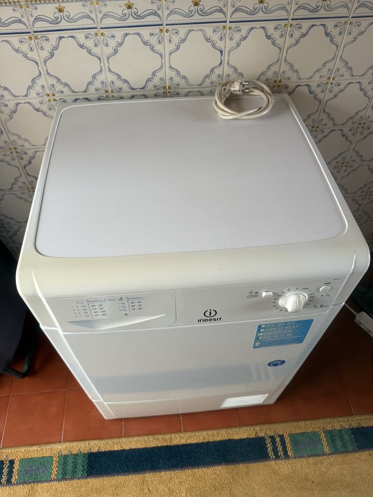Máquina de secar INDESIT 7kg