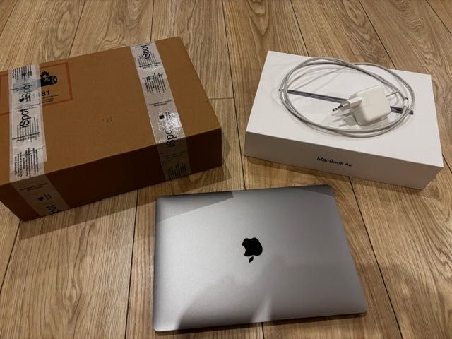 Laptop MacBook Air 2020 M1 8GB / 256 GB szary / 13,3”, bdb, wroc