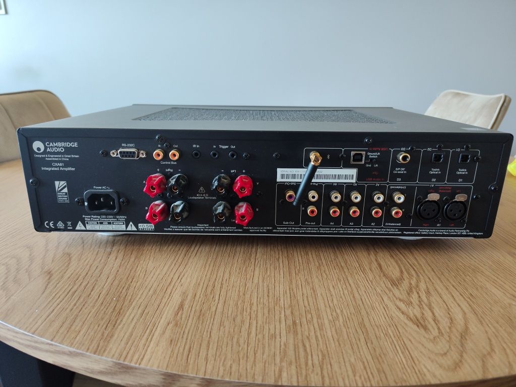 Wzmacniacz Cambridge Audio CXA81