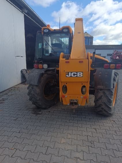 Ładowarka teleskopowa JCB