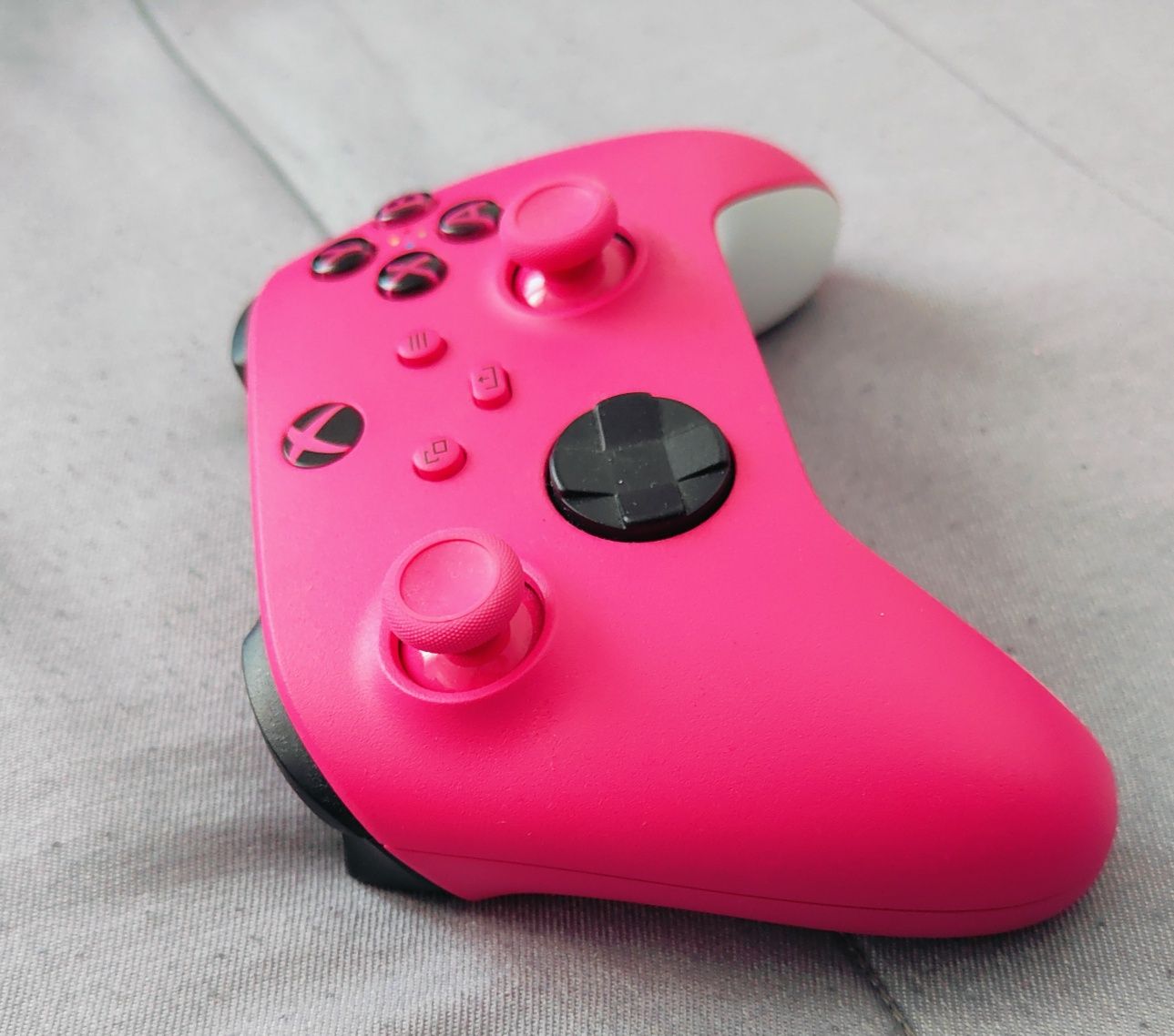 Pad Joystick Xbox series X/S od Microsoft
