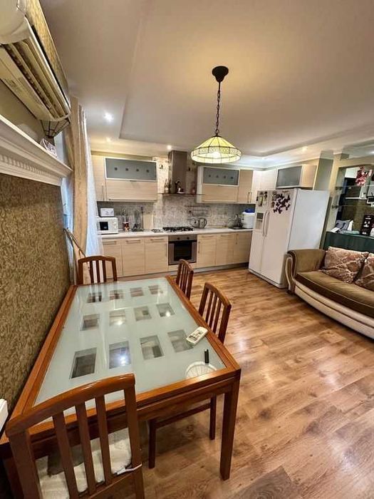 Квартира подобово Ізюм дво кімнатна центр