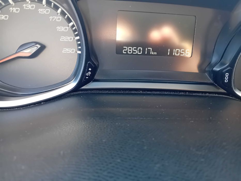 Peugeot 308 SW tecto panorâmico