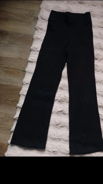 Leginsy bawełniane z rozszerzoną nogawką rozm 152.