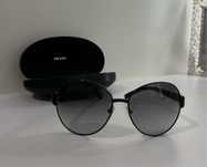 Oculos de sol Prada