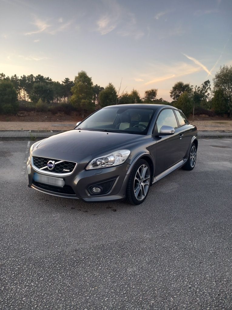 Volvo C30 2.0 D4 R-Design