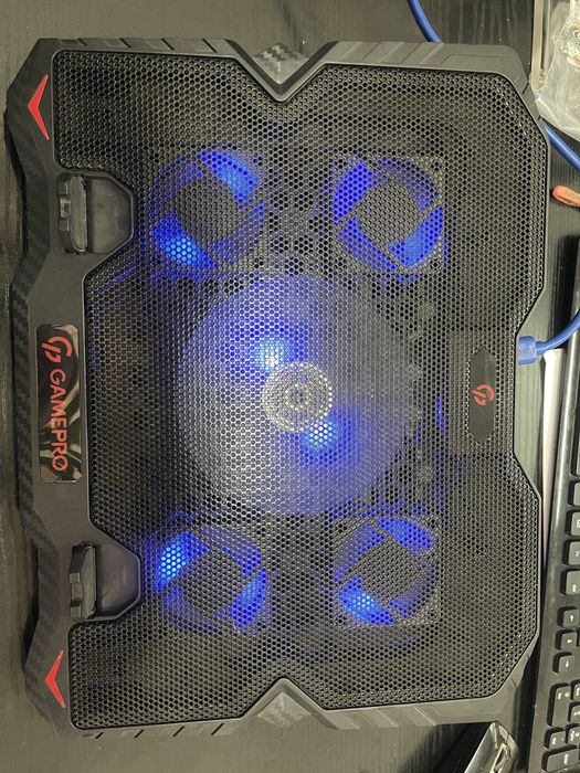 Охлаждающая подставка для ноутбука GamePro CP627 от 13 до  17"