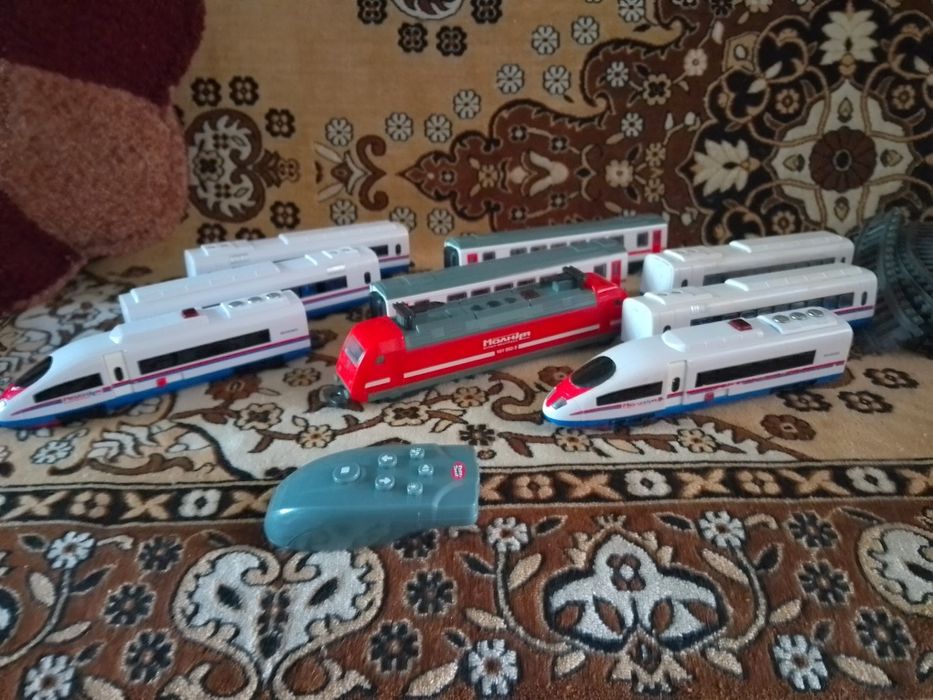 Швидкий поїзд   Молнія