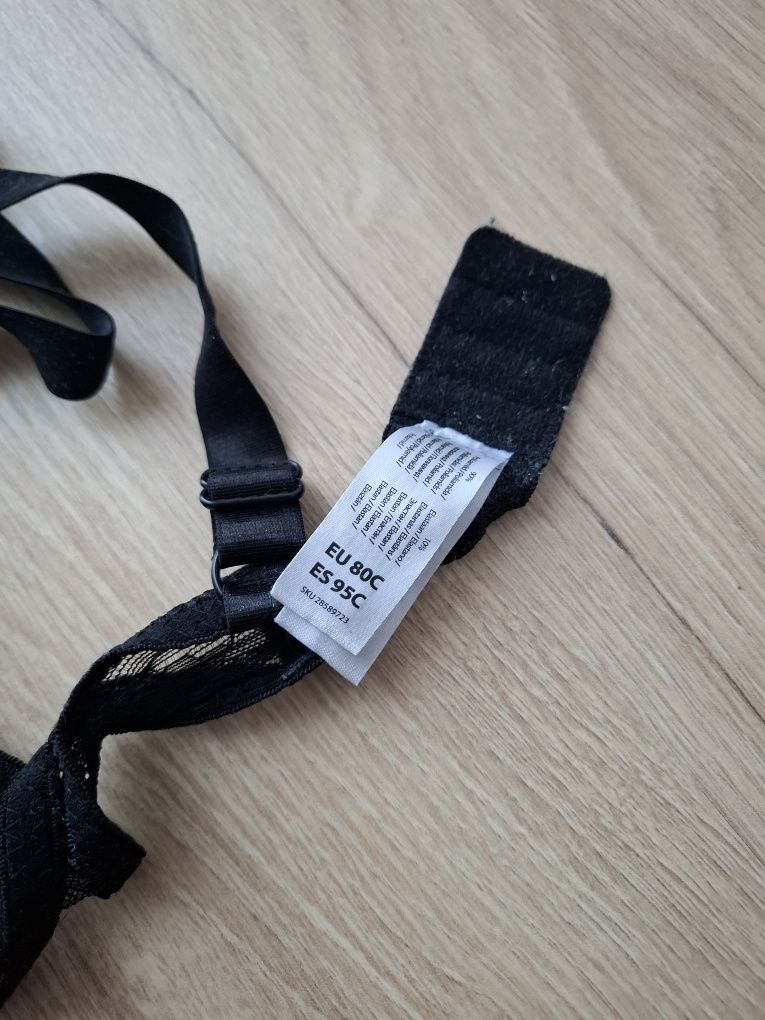 Pepco biustonosz czarny 80 C koronkowy elegancki seksowny sexy push up