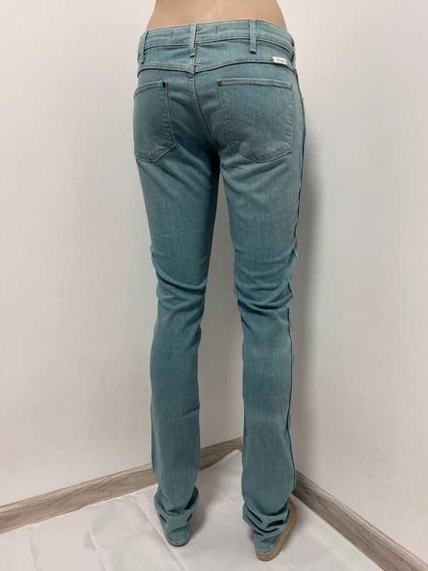 Damskie spodnie Wrangler Courtney W28 L34 jasnoniebieskie skinny jeans