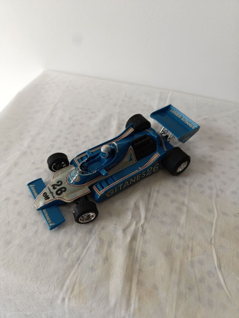 Coleção de carros de F1 antigos