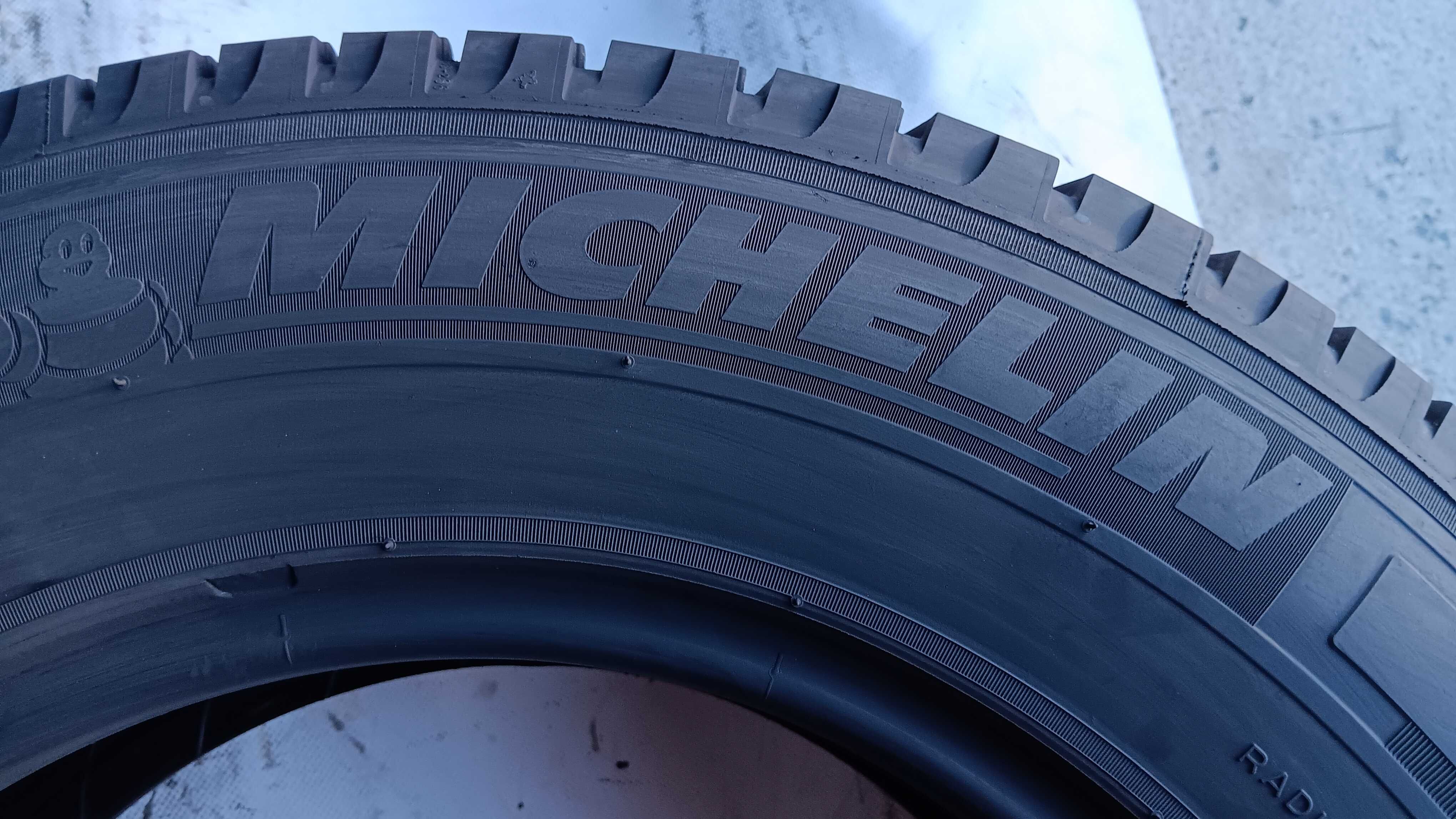 215/70/15 C Michelin agilis camping